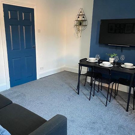 Overhill - Spacious 2 Bed Ground Floor Flat Close To Newcastle เกทส์เฮด ภายนอก รูปภาพ