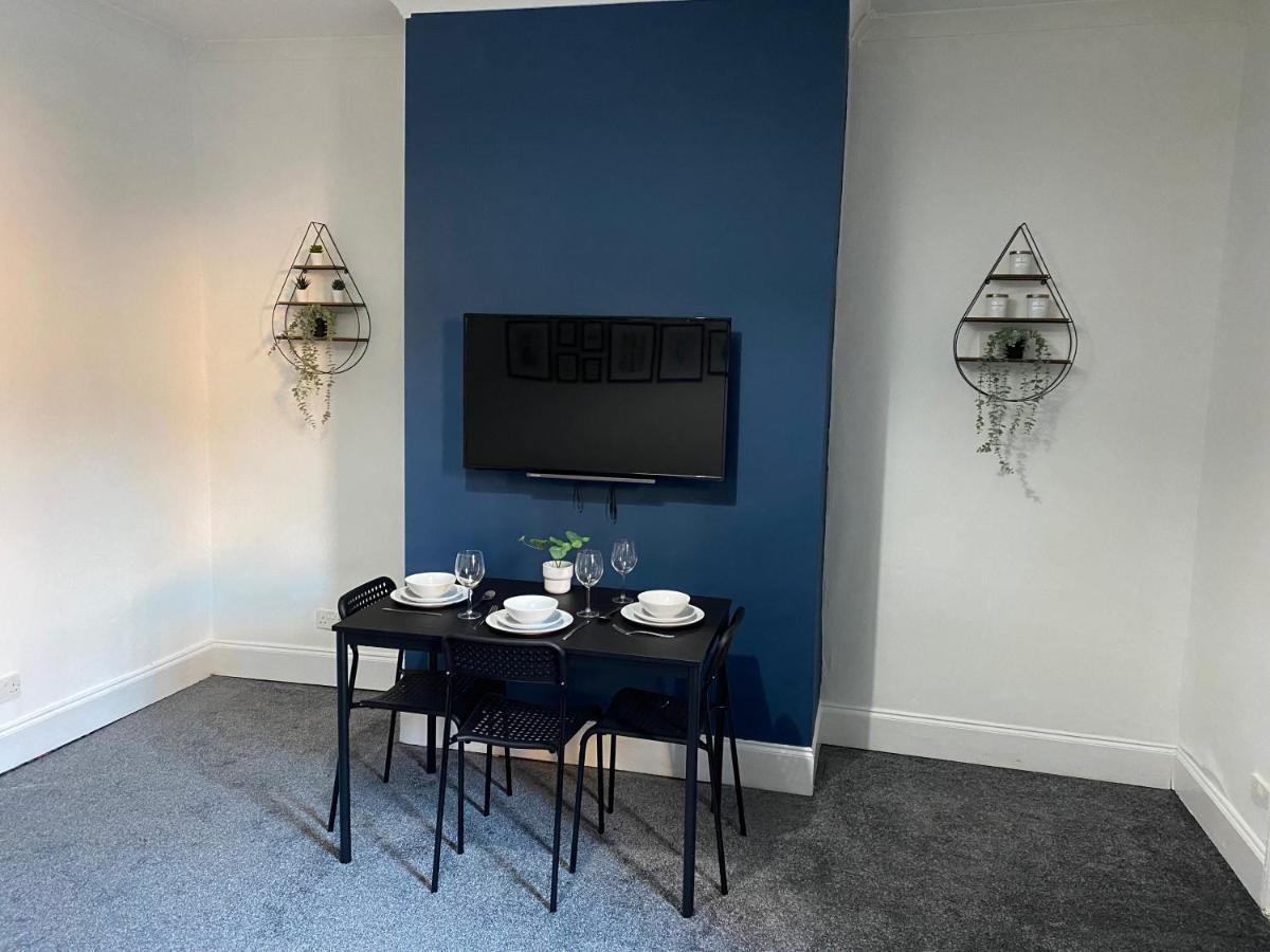 Overhill - Spacious 2 Bed Ground Floor Flat Close To Newcastle เกทส์เฮด ภายนอก รูปภาพ