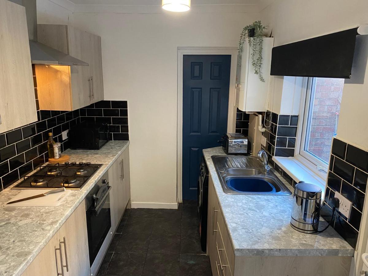 Overhill - Spacious 2 Bed Ground Floor Flat Close To Newcastle เกทส์เฮด ภายนอก รูปภาพ